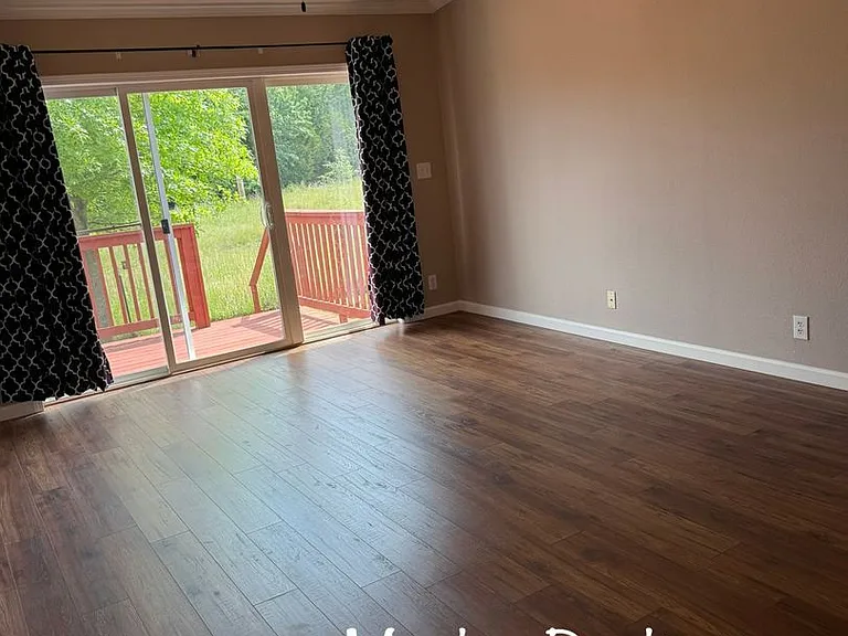 521 Van Buren Rd — Photo 8