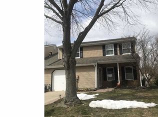 148 Stratton Ln, Mount Laurel, NJ 08054