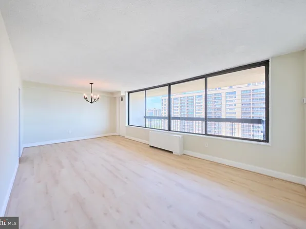 3705 S George Mason Dr APT 2102S, Falls Church, VA 22041