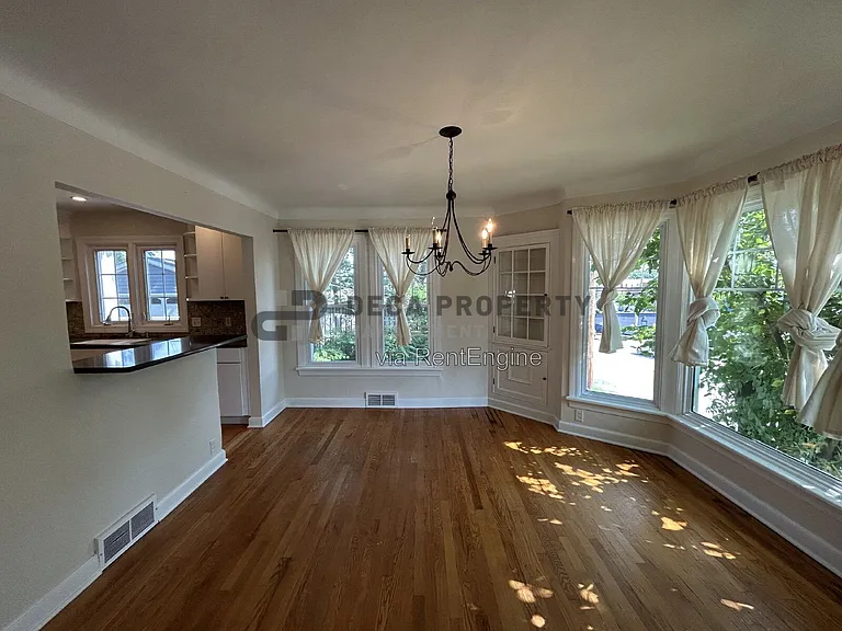 203 W Cedar Ave — Photo 4