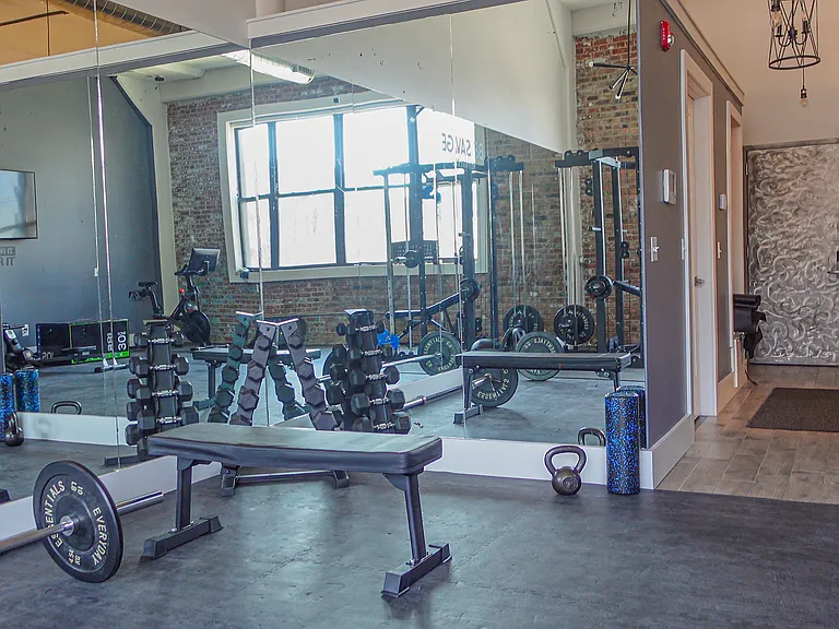 300 Hoyt Realty Inc — Photo 12