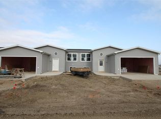 1504 47th Loop SE, Minot, ND 58701