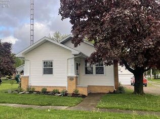 11 W Howard St, Willard, OH 44890