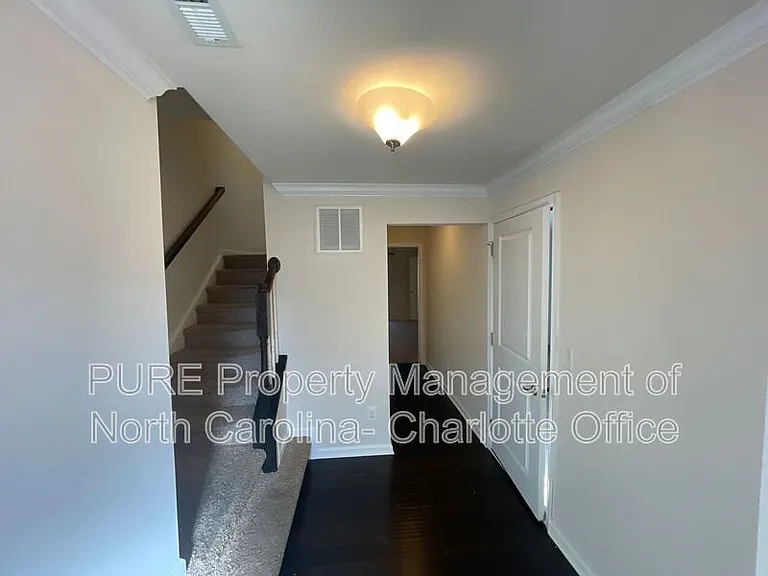 522 Pemberwich Pl — Photo 6