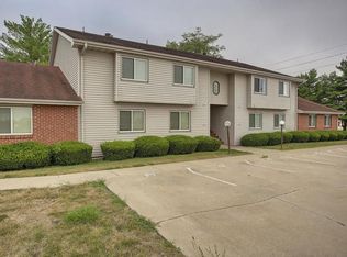 1121 Laura Dr #1121, Champaign, IL 61822