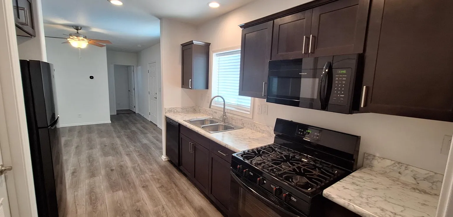 2 bed, 2.0 bath, $1,250 — Photo 1