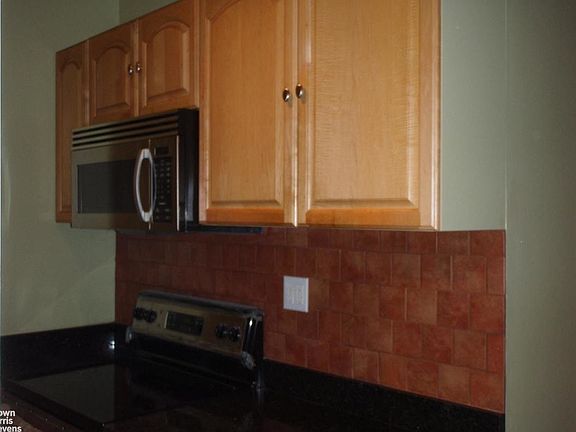 4th image of 160 E 91st St APT 2F