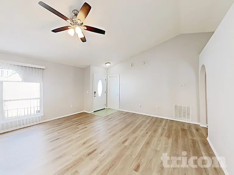 3460 Net Ct — Photo 4