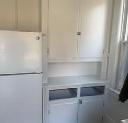 3rd image of 133 Grove St