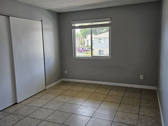 5th image of 205 Berry Tree Pl #1