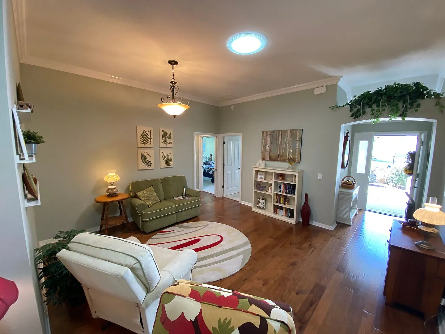 Gorgeous Annual 3 + 2 Furnished Home In The Village Of Duval W/Views — Photo 3
