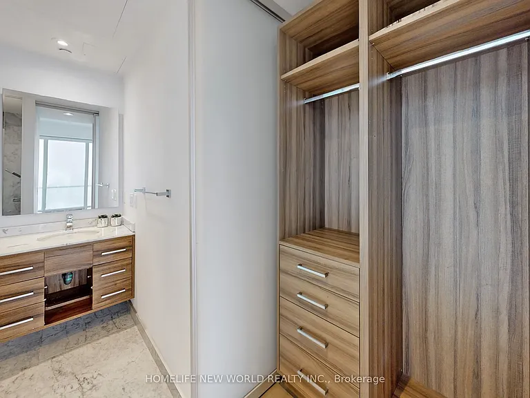 488 University Ave #4501 — Photo 19