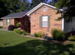 156 Springmont Cir, Guthrie, KY 42234