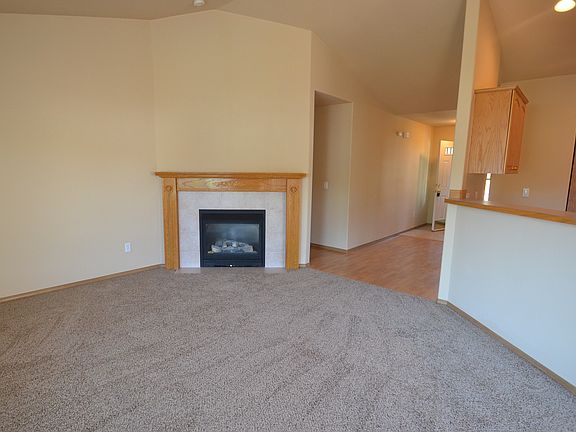4th image of 11006 182nd Avenue Pl E