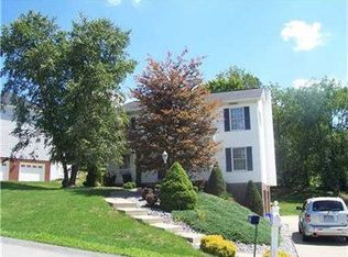 4008 Forest Dr, Aliquippa, PA 15001