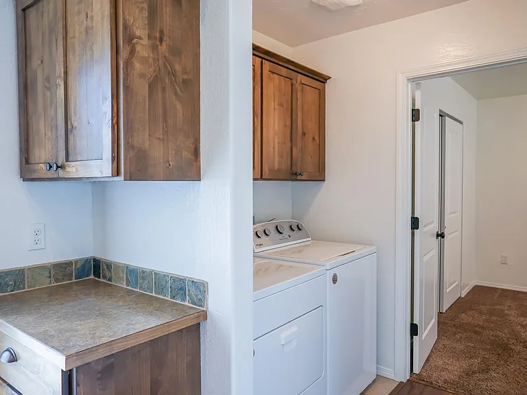 North Pine — Photo 15