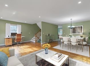 17 Brookstone Cir, Morris Plains, NJ 07950