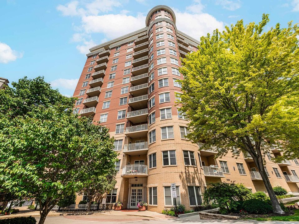 1st image of 360 W Washington Ave Unit 1205