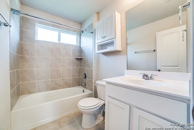 4230 Laterite Trl — Photo 20
