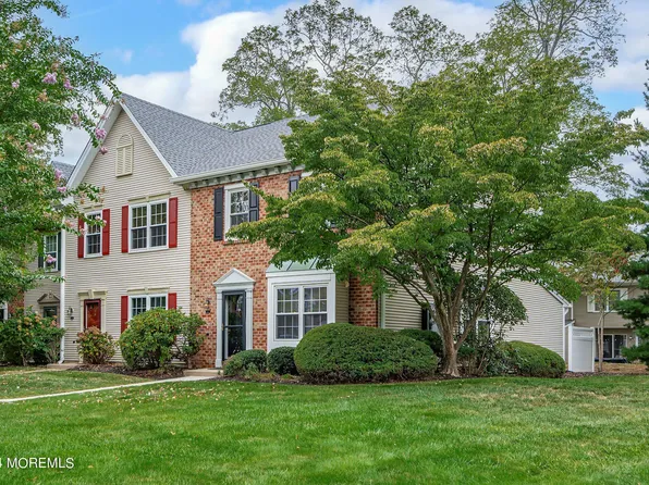 17 Steeple Chase Court, Tinton Falls, NJ 07724