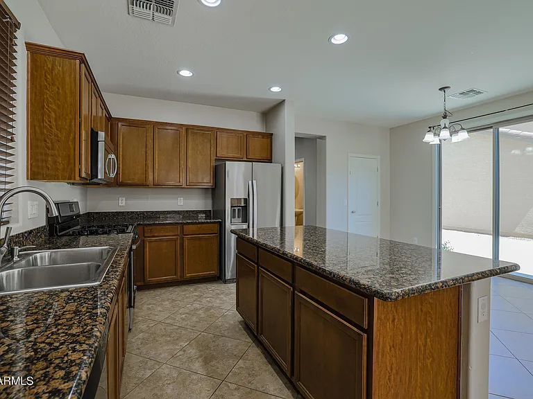 3551 E Tulsa St — Photo 7