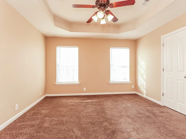 1008 Cheryl Ln — Photo 13