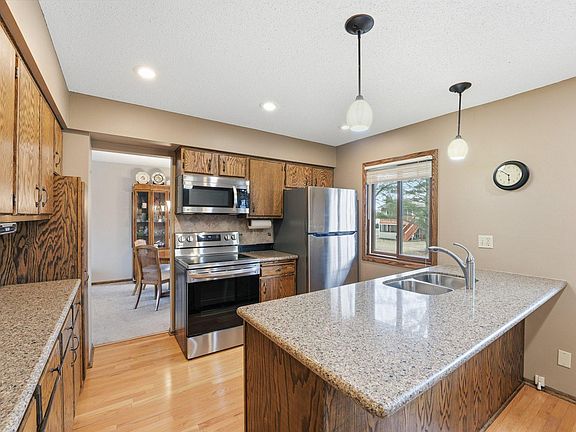 4th image of 11185 Lanewood Cir