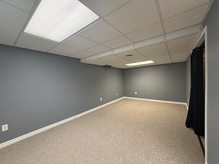 5626 Victory Cir — Photo 42