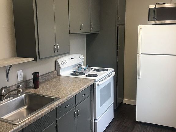 2nd image of 217-219 N 2nd Ave E #5
