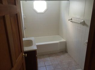 60 Locust Ave E, Hamilton, NJ 08620