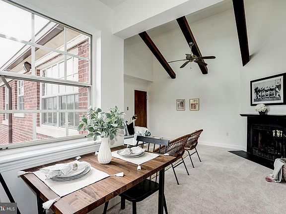 4th image of 2109 N Scott St APT 54