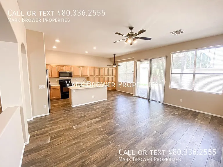 3918 E Juanita Ave — Photo 4