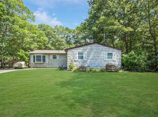 219 Hounslow Rd, Shirley, NY 11967