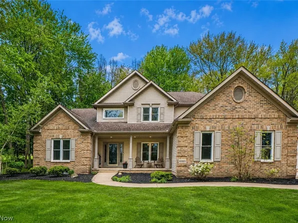 6385 Sylvian St NW, North Canton, OH 44720