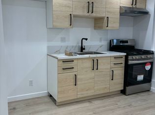 8743 Hazeltine Ave, Panorama City, CA 91402