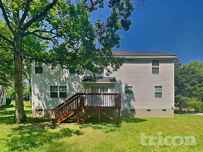 711 Archers Ln — Photo 17