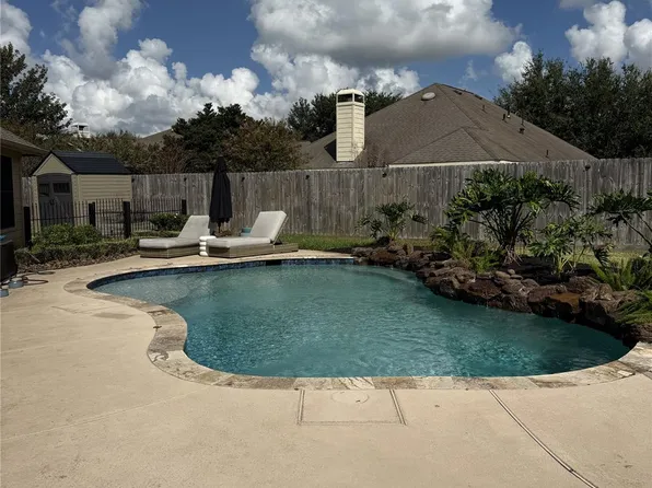 3203 Cactus Heights Ln, Pearland, TX 77581