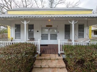 201 W Bell St, Fayetteville, TX 78940