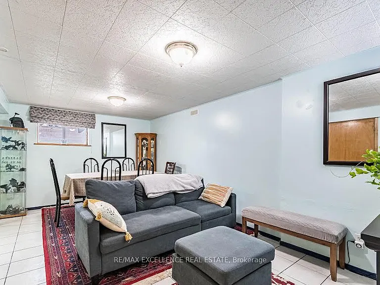 1178 Ogden Ave #BASEMENT ONLY — Photo 4