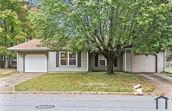 1st image of 907 Woodcreek Dr #0