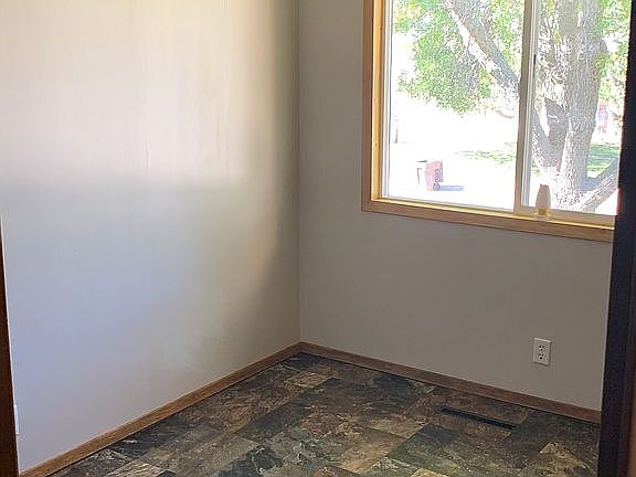 4th image of 4503 Avenue E