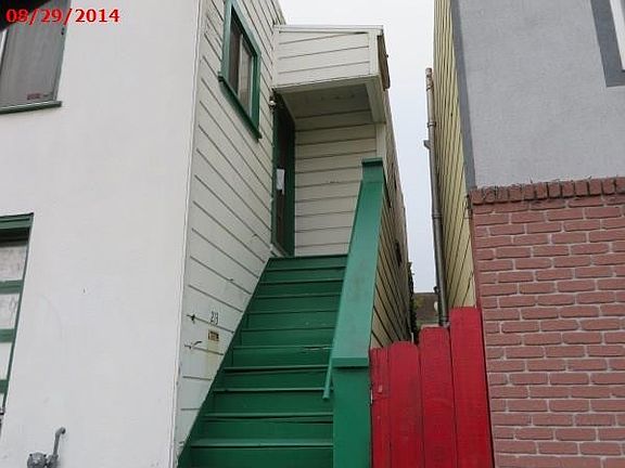 4th image of 213 Knowles Ave
