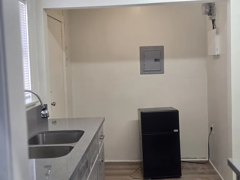 2640 S Manhattan Pl #2640 — Photo 6
