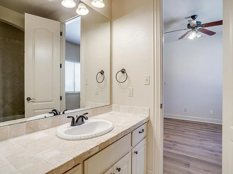 101 Prairie Dunes Dr — Photo 16