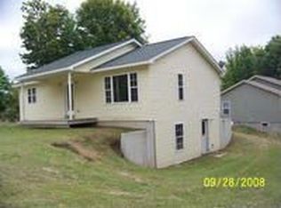 1120 Barber St, Benzonia, MI 49616