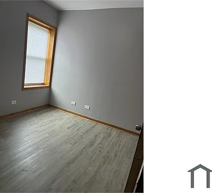 11027 S King Dr — Photo 7