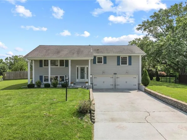115 Crest Dr, Excelsior Springs, MO 64024