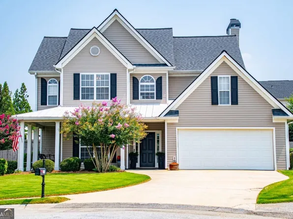 105 Meadow Side Ct, Carrollton, GA 30116