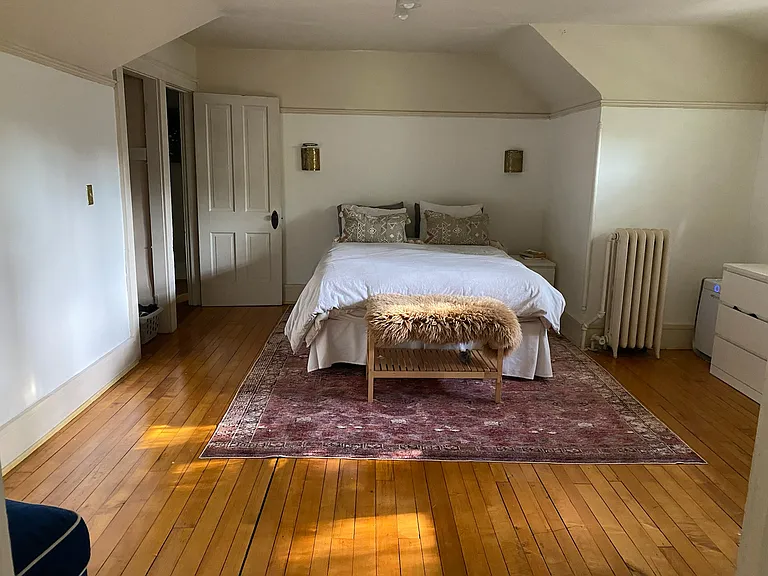 Upstairs bedroom #1