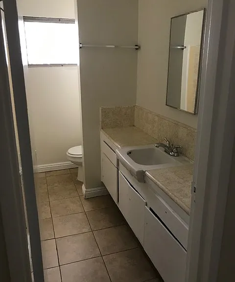 319 S Mariposa Ave #1 — Photo 8